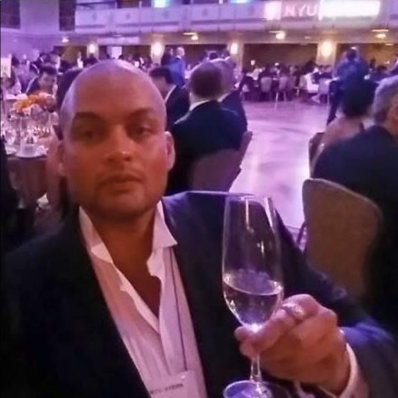 Meet your Posher, Nick Slade - Picture 2 of 3